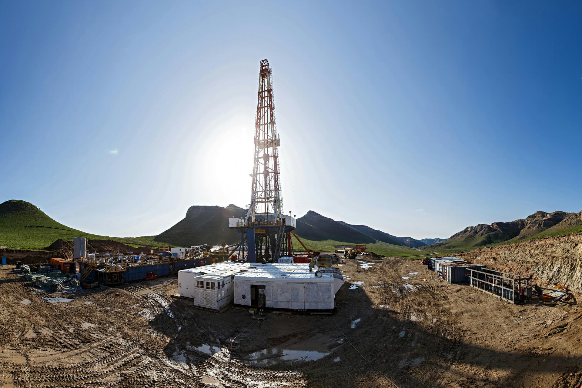 Air quality permitting services - drilling rig at an oil and gas site